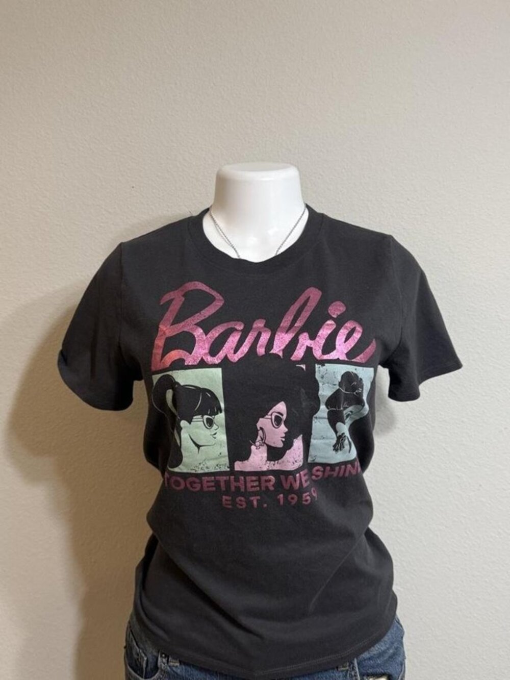 Barbie T-shirt Black Graphic Tee Together We Shine XS